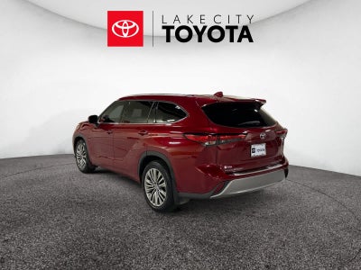 2022 Toyota Highlander Platinum