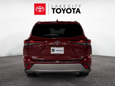 2022 Toyota Highlander Platinum