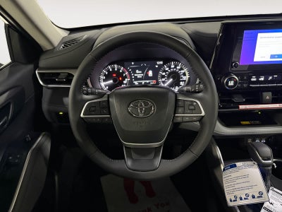 2026 Toyota Highlander XLE