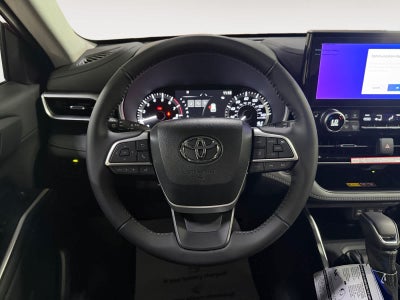 2026 Toyota Highlander XLE