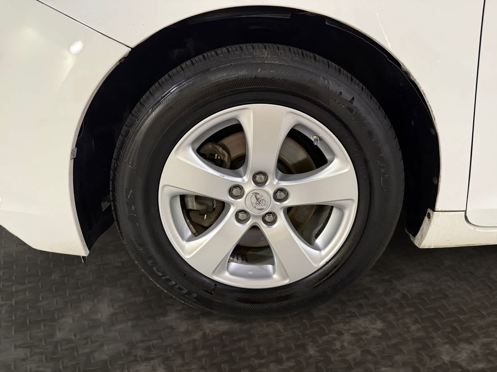 2017 Toyota Sienna LE Auto Access Seat