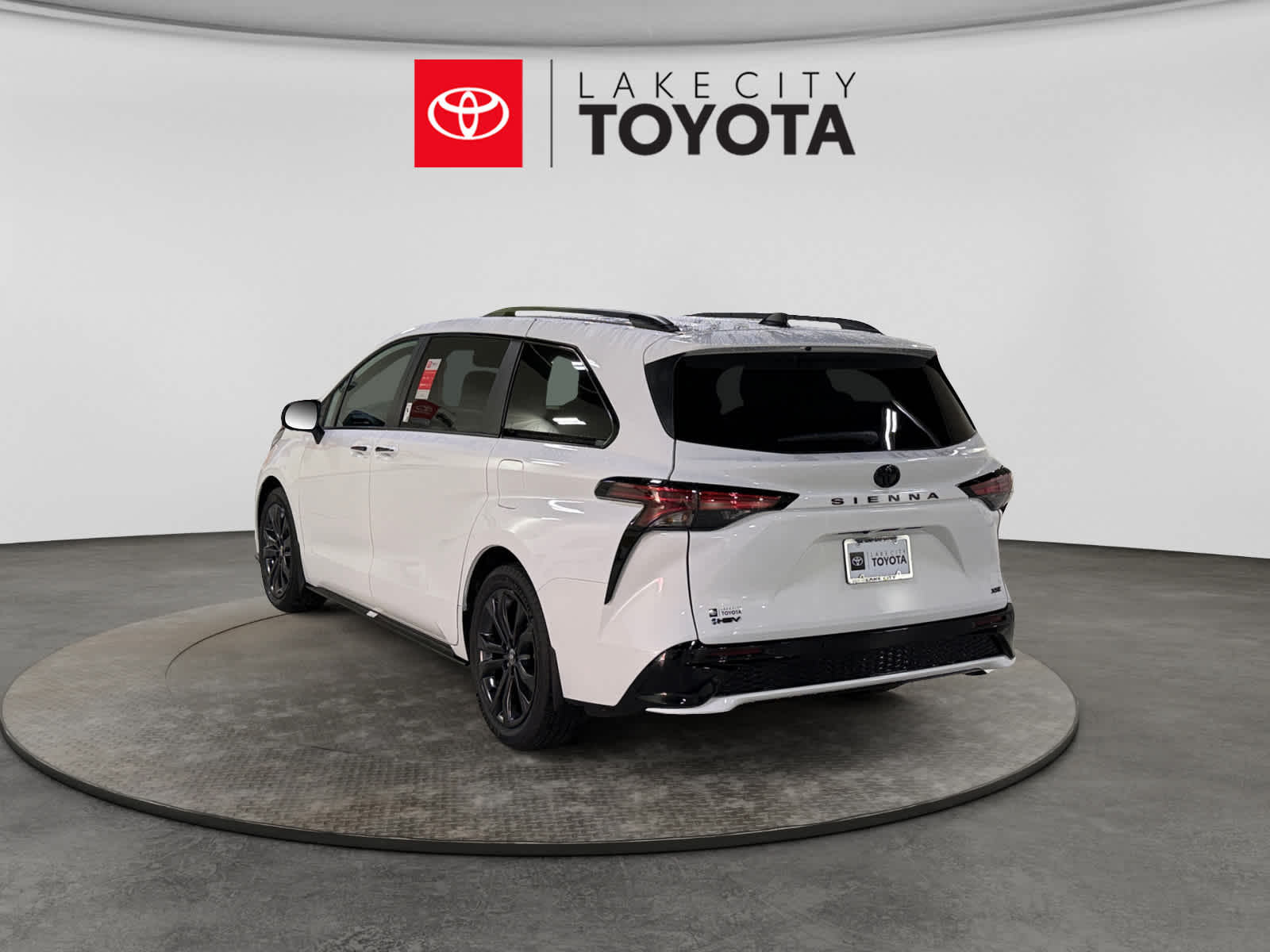 2026 Toyota Sienna XSE