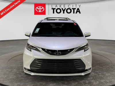 2026 Toyota Sienna Limited
