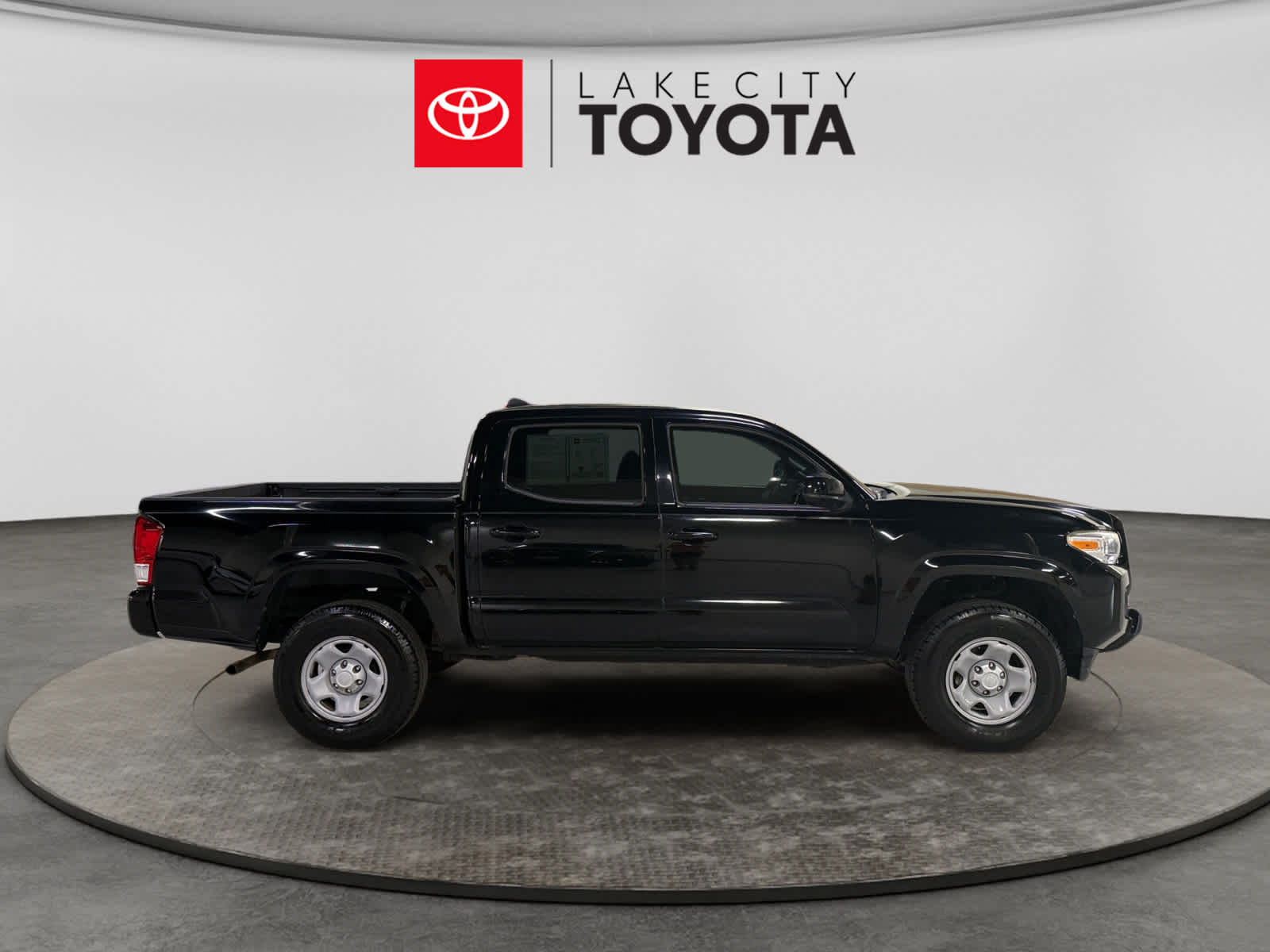 2016 Toyota Tacoma SR
