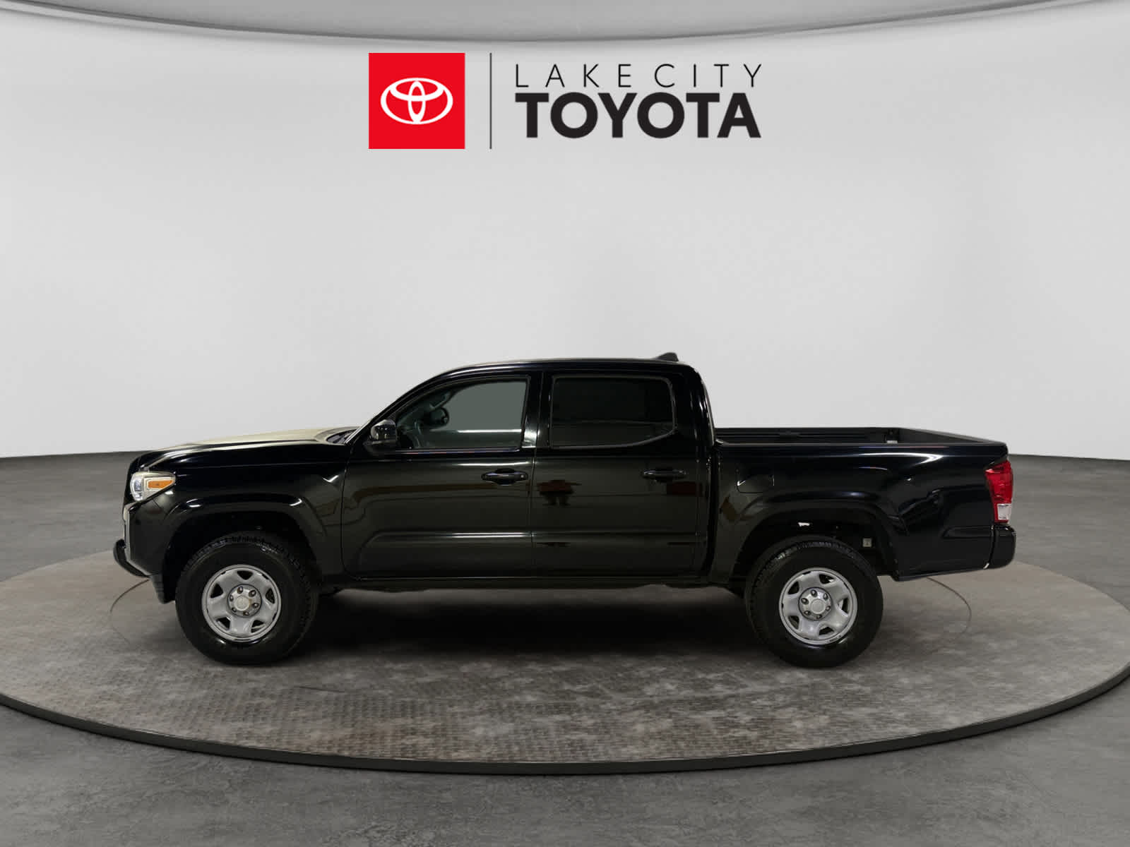 2016 Toyota Tacoma SR