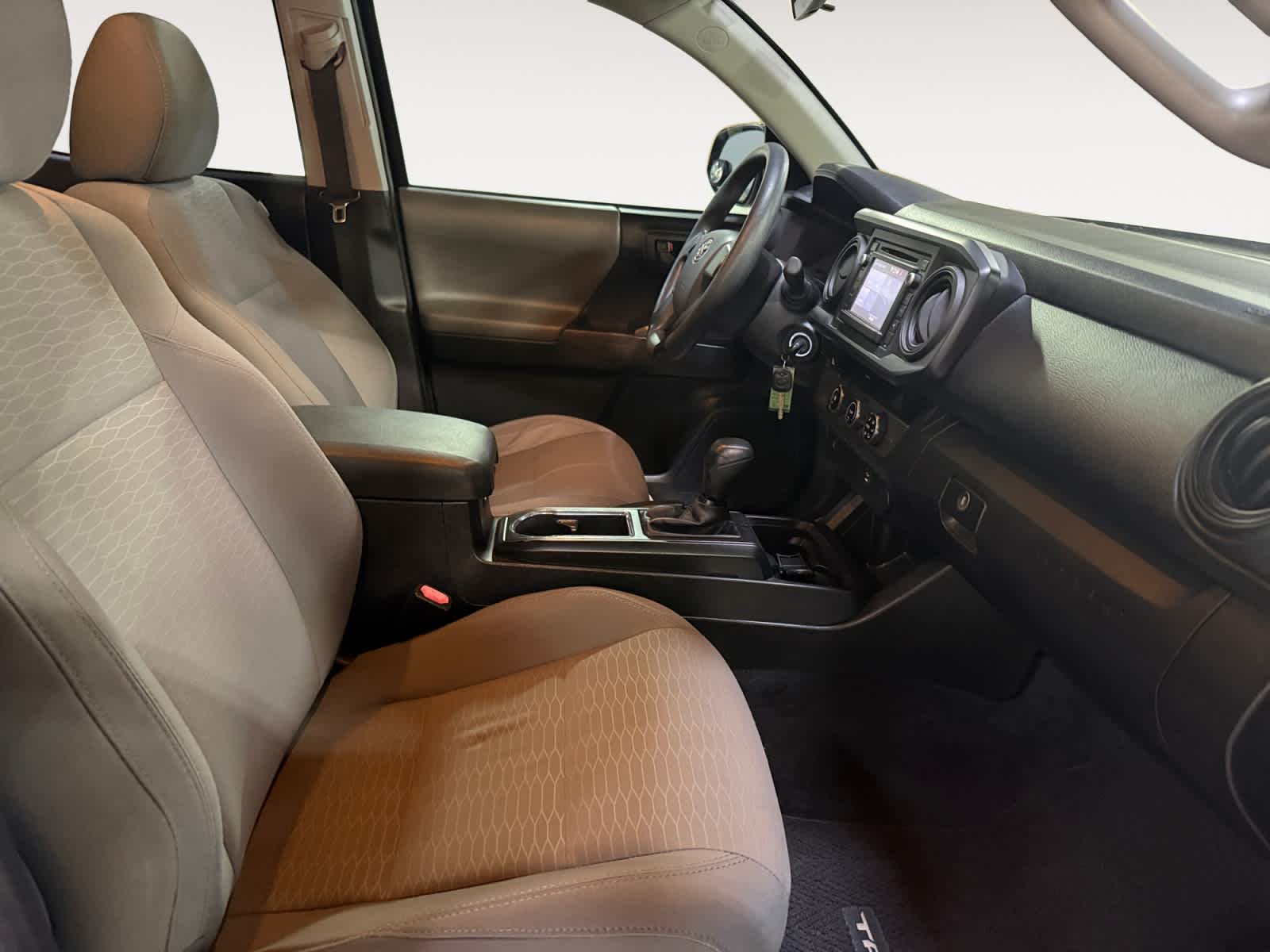 2016 Toyota Tacoma SR