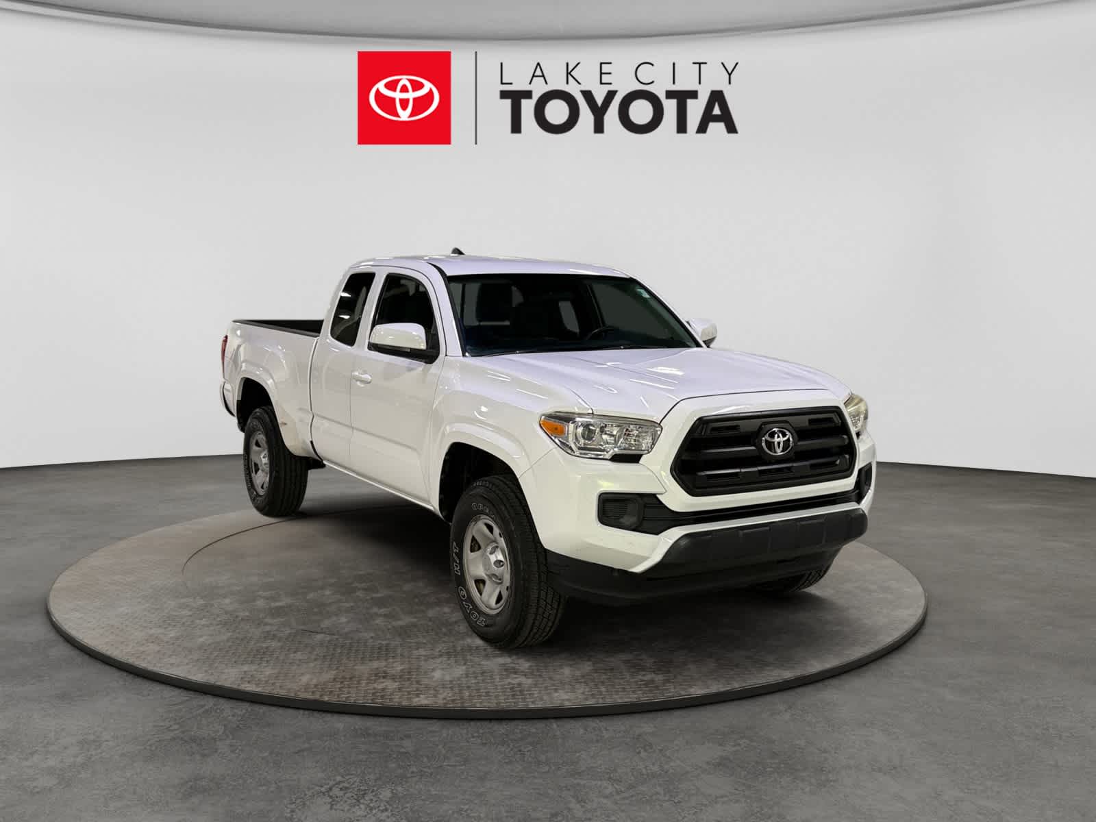 2017 Toyota Tacoma SR