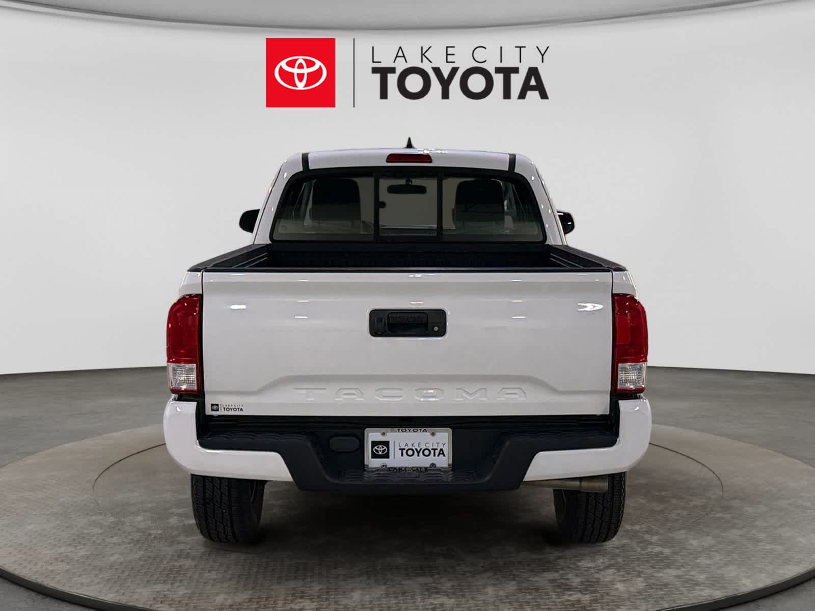 2017 Toyota Tacoma SR