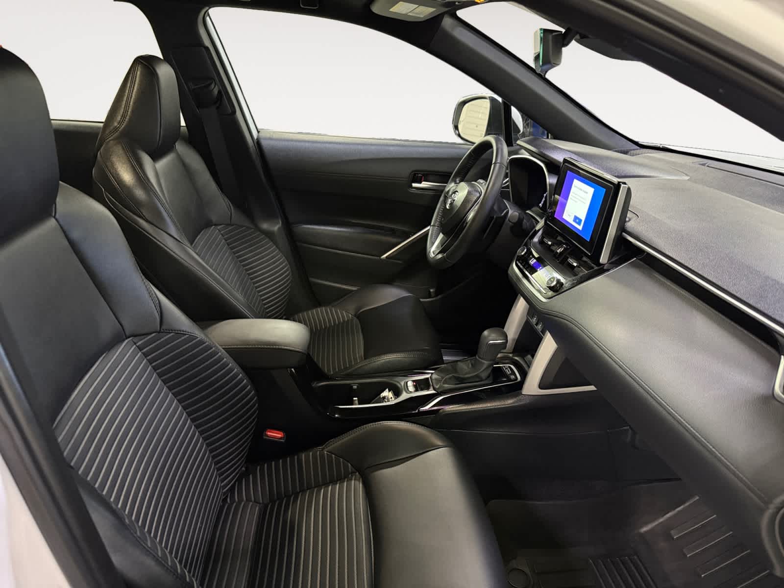 2024 Toyota Corolla Cross Hybrid XSE