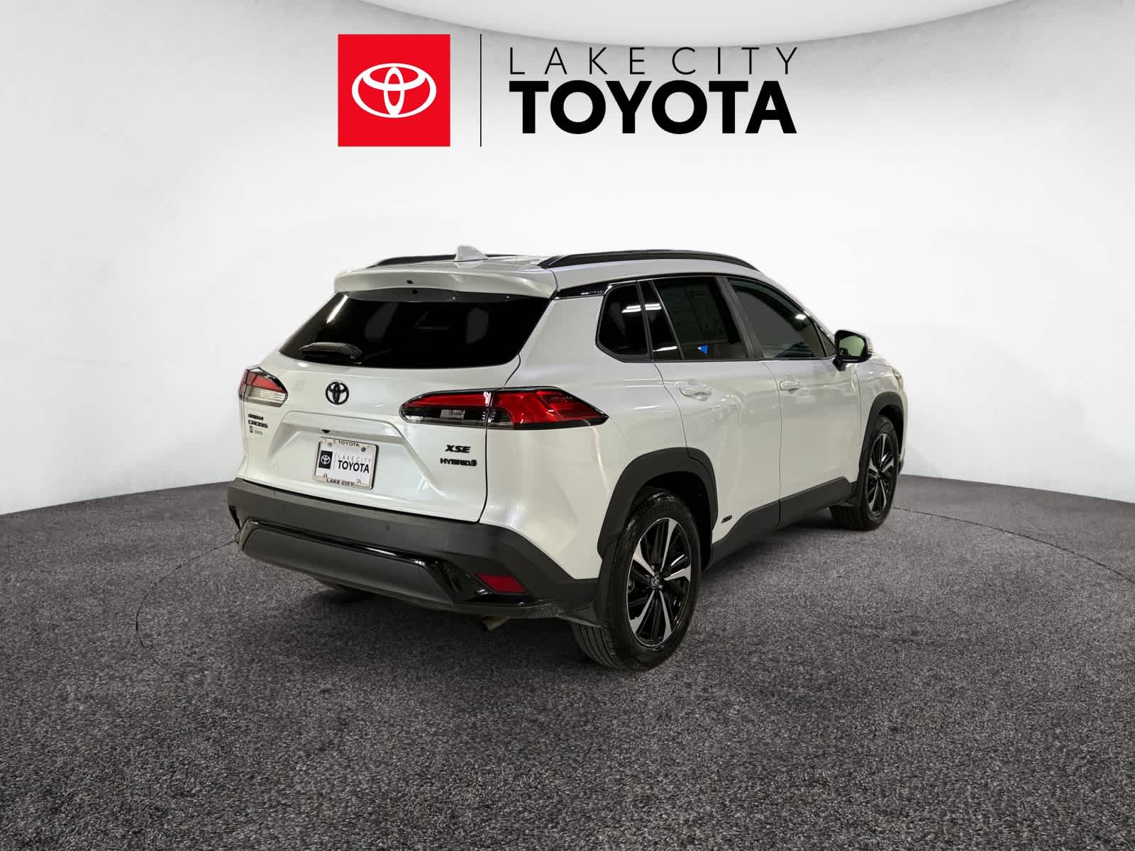 2024 Toyota Corolla Cross Hybrid XSE