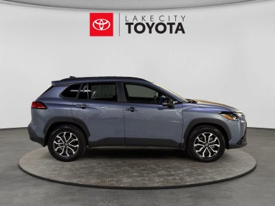 2025 Toyota Corolla Cross Hybrid SE