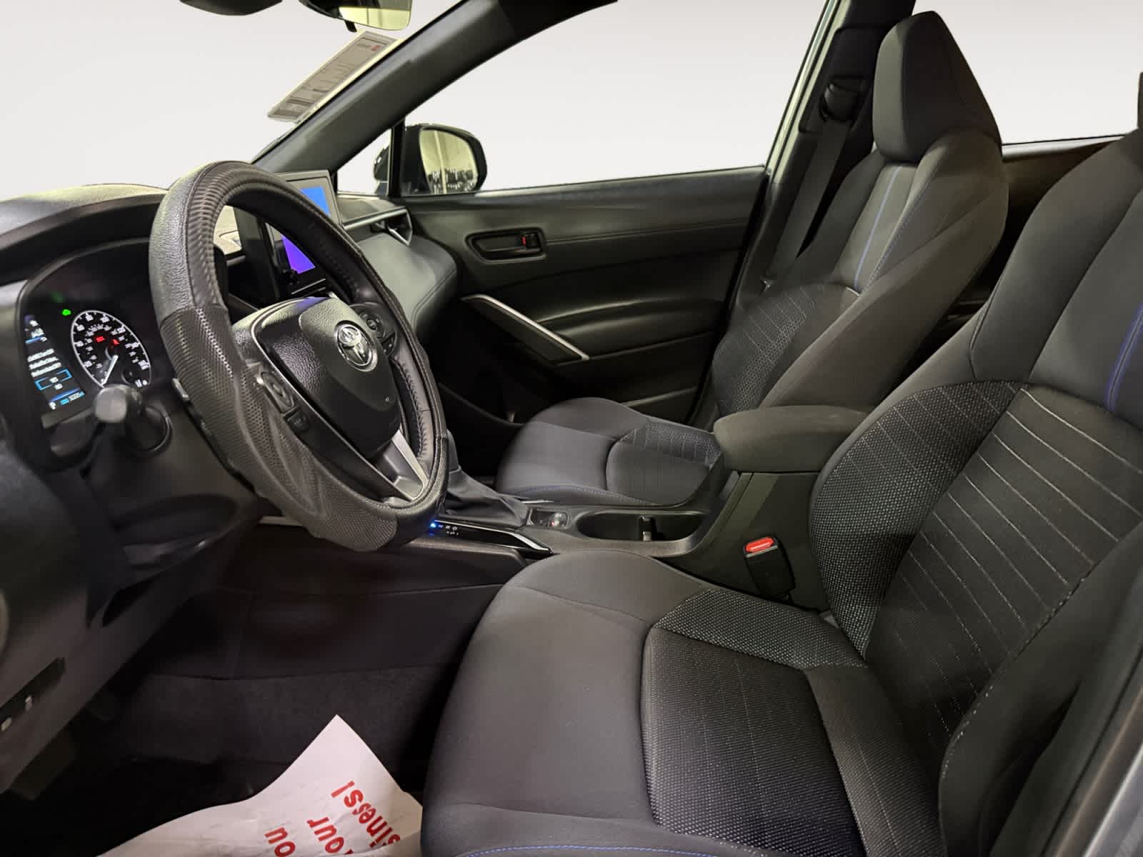 2025 Toyota Corolla Cross Hybrid SE
