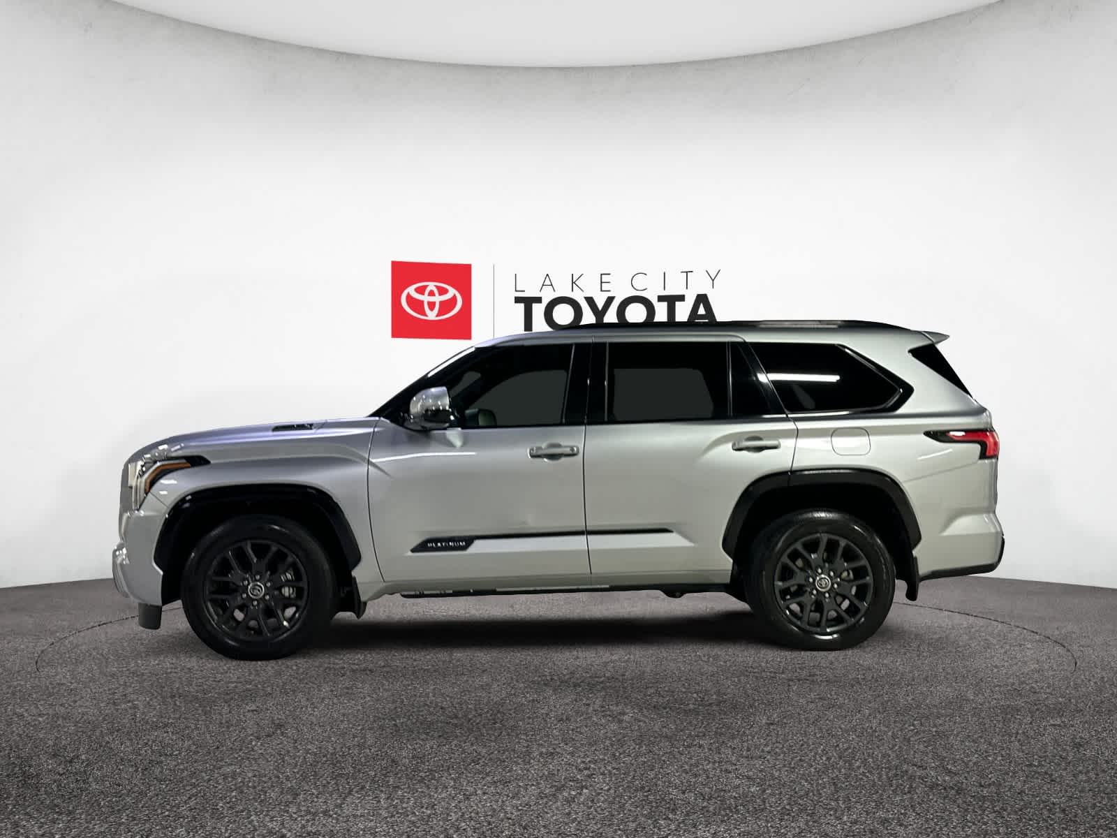 2023 Toyota Sequoia Platinum