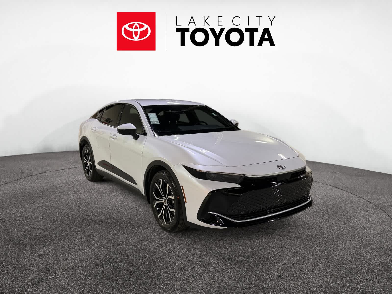 2025 Toyota Crown XLE