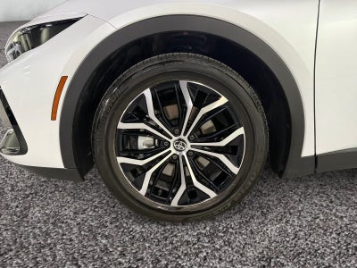 2025 Toyota Crown XLE