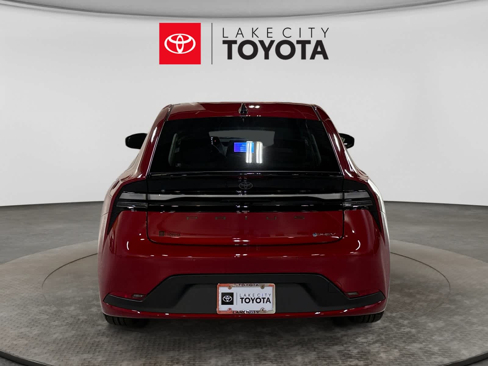 2026 Toyota Prius Plug-In Hybrid SE