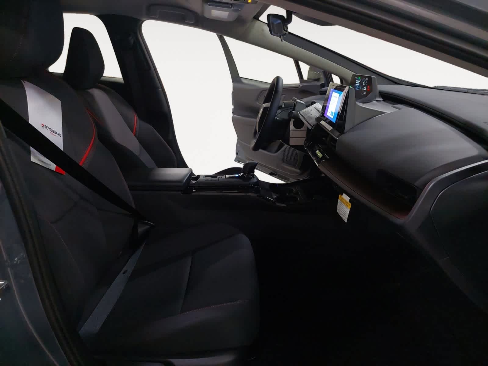 2025 Toyota Prius Plug-In Hybrid SE
