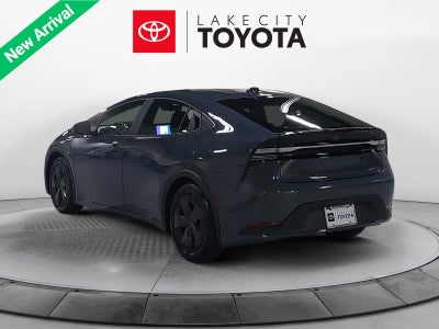 2025 Toyota Prius Plug-In Hybrid SE