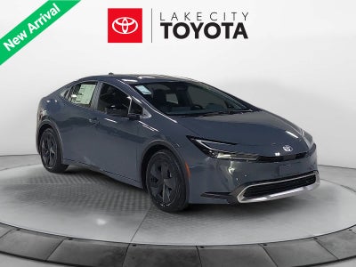 2025 Toyota Prius Plug-In Hybrid SE