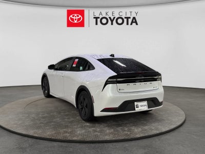2026 Toyota Prius Plug-In Hybrid SE