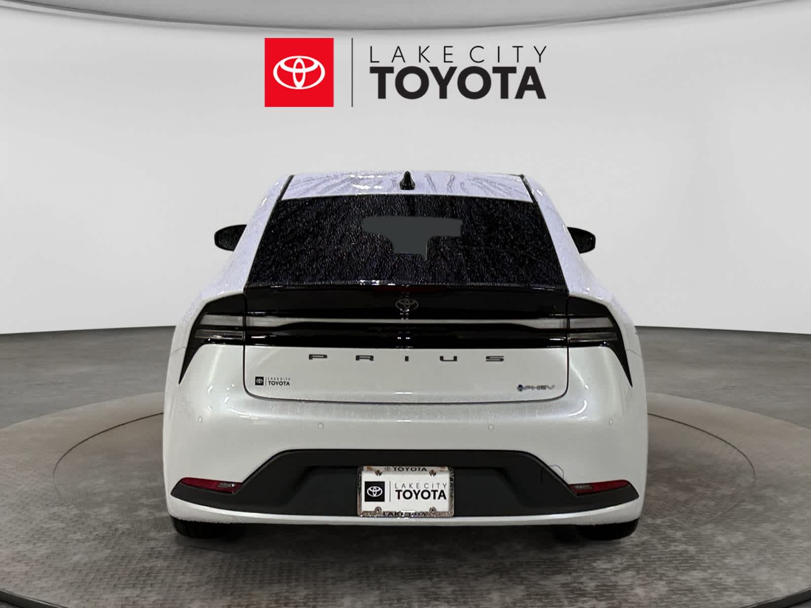 2026 Toyota Prius Plug-In Hybrid SE