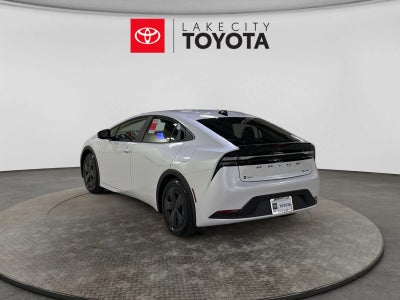 2026 Toyota Prius Plug-In Hybrid SE