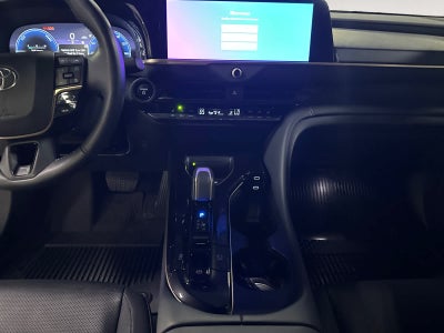 2024 Toyota Crown Platinum