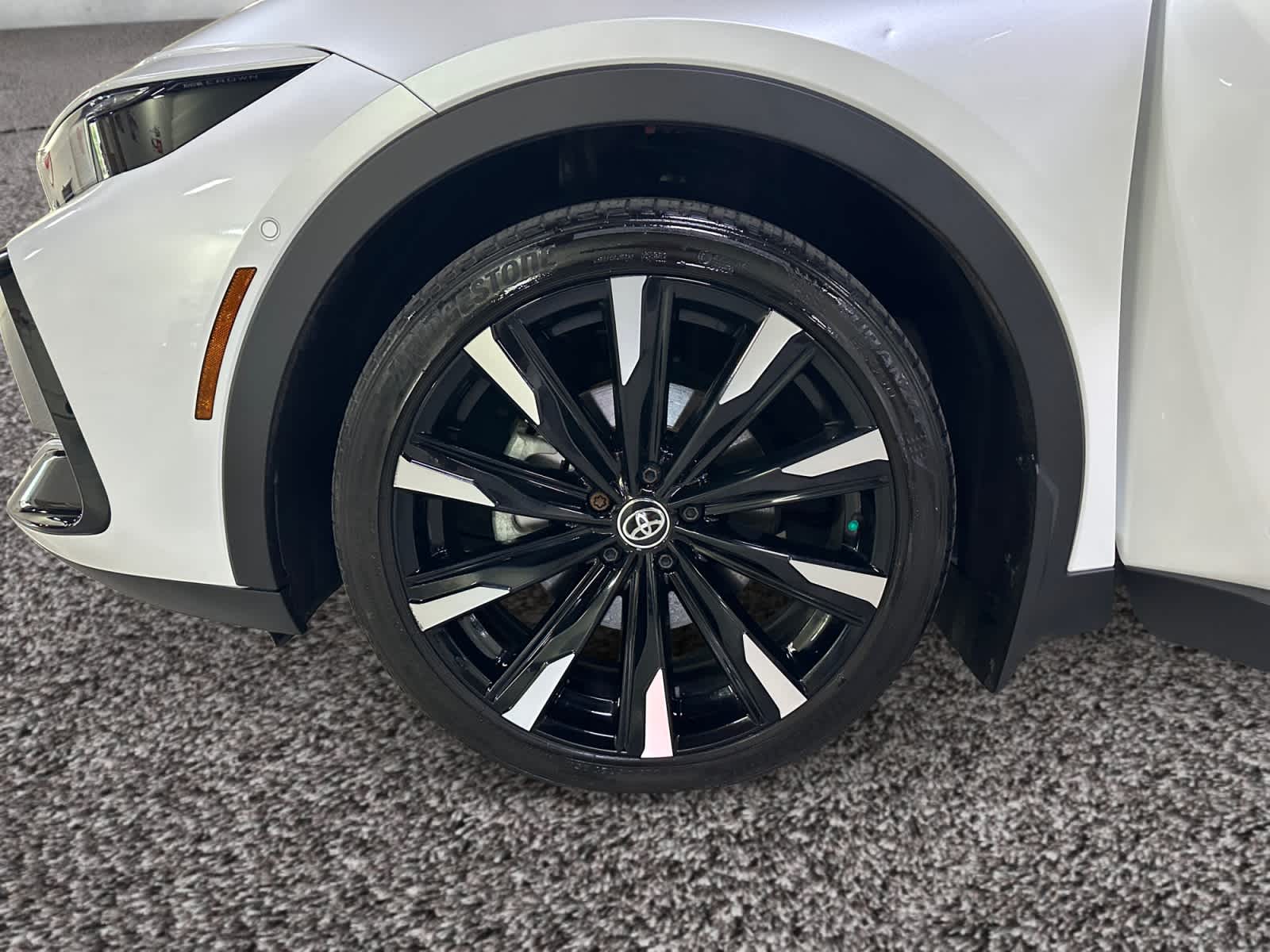 2024 Toyota Crown Platinum