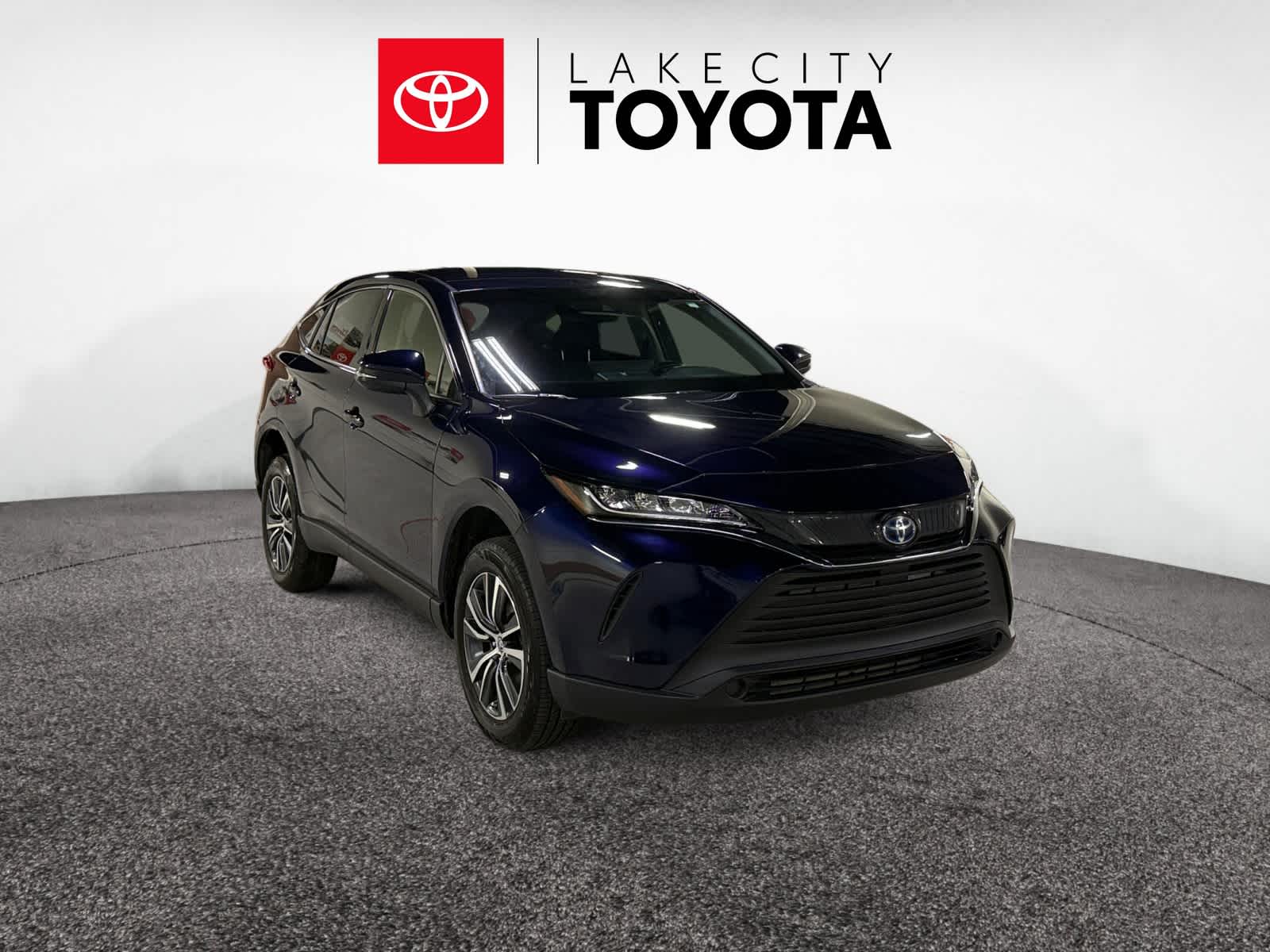 2022 Toyota Venza LE