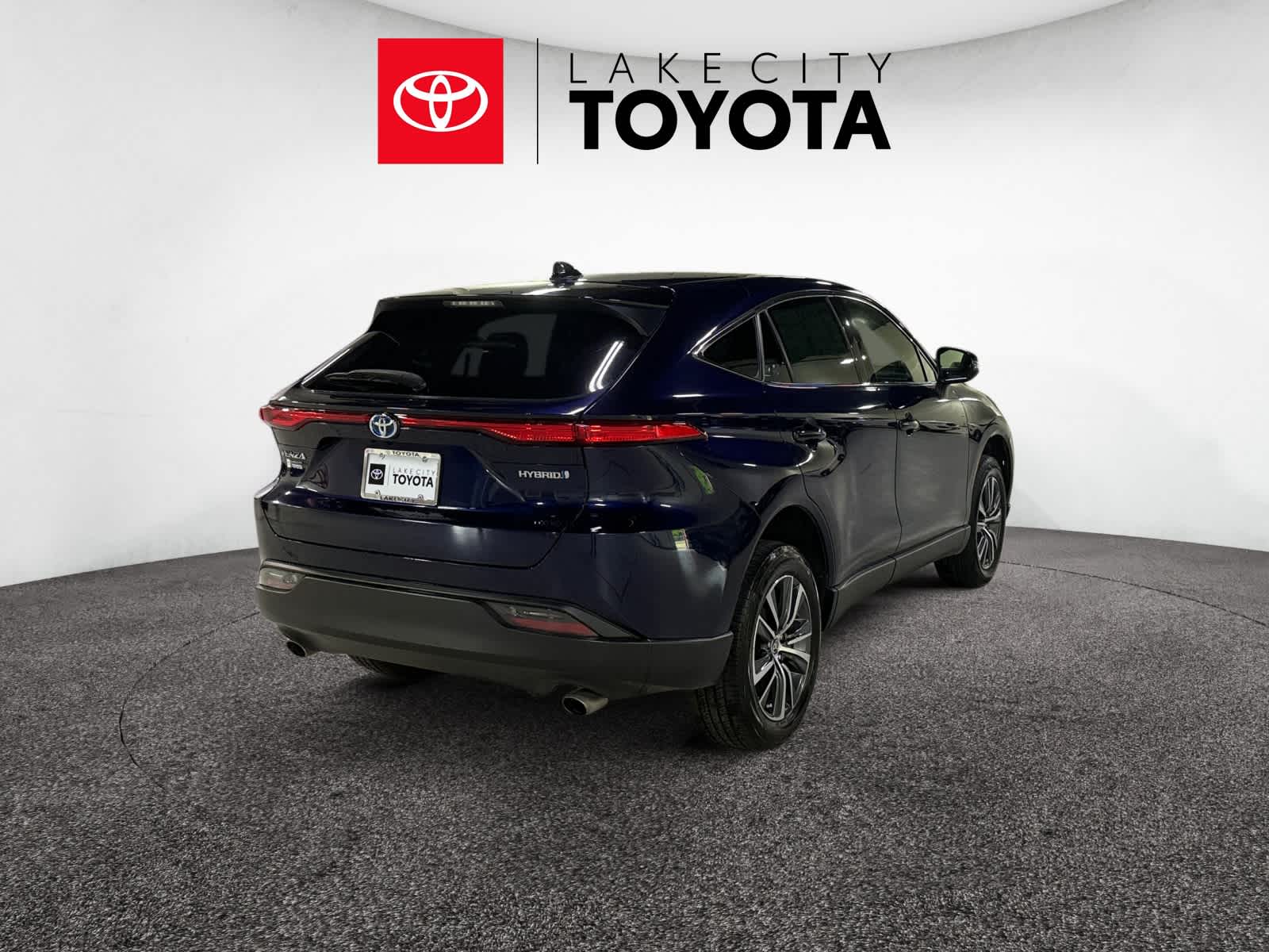 2022 Toyota Venza LE