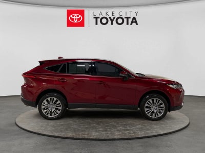 2023 Toyota Venza XLE