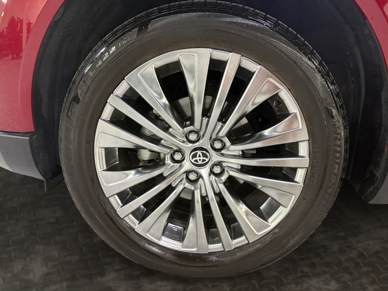 2023 Toyota Venza XLE