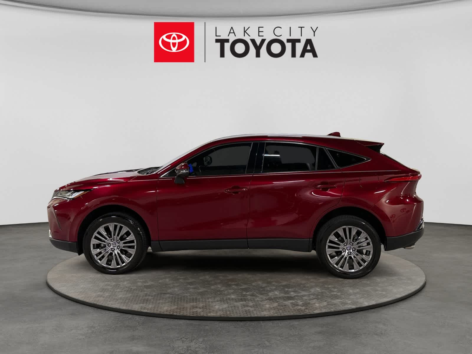 2023 Toyota Venza XLE