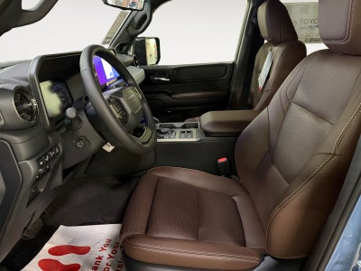 2026 Toyota Land Cruiser 4WD (Natl)
