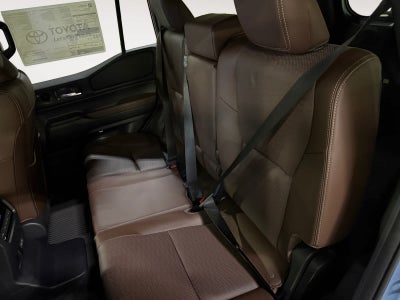 2026 Toyota Land Cruiser 4WD (Natl)
