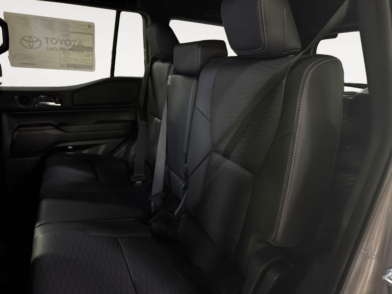 2027 Toyota Land Cruiser 4WD (Natl)