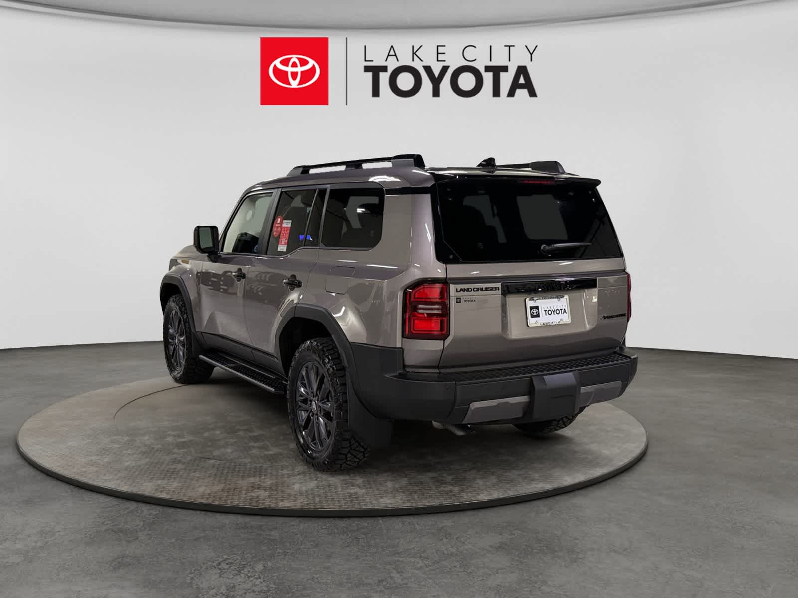 2027 Toyota Land Cruiser 4WD (Natl)
