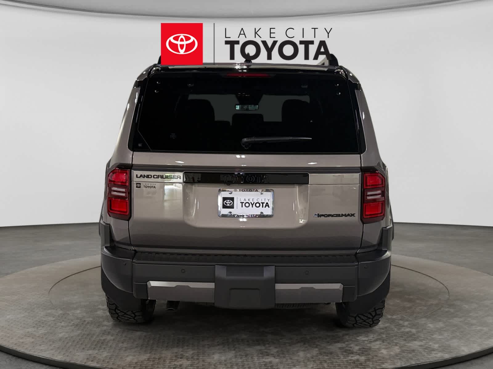2027 Toyota Land Cruiser 4WD (Natl)