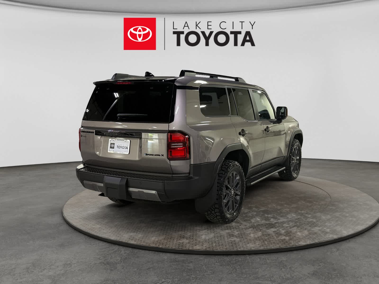 2027 Toyota Land Cruiser 4WD (Natl)