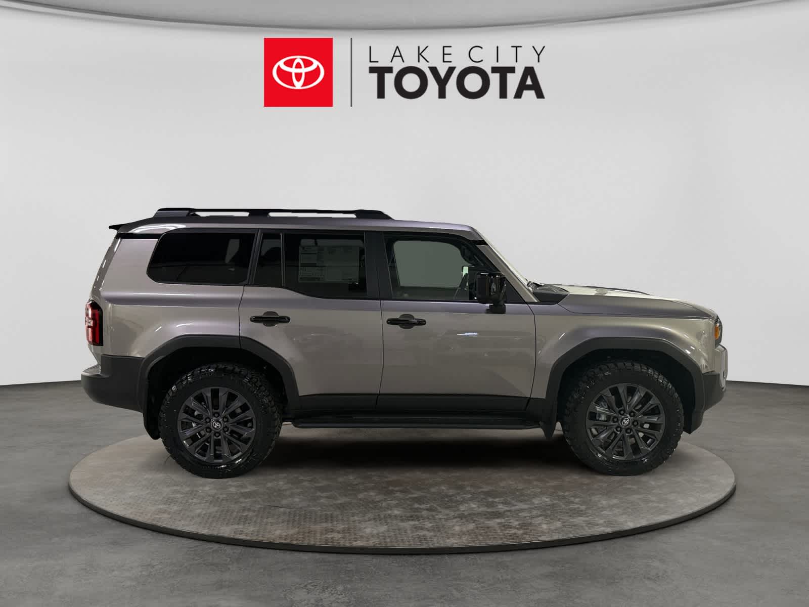 2027 Toyota Land Cruiser 4WD (Natl)