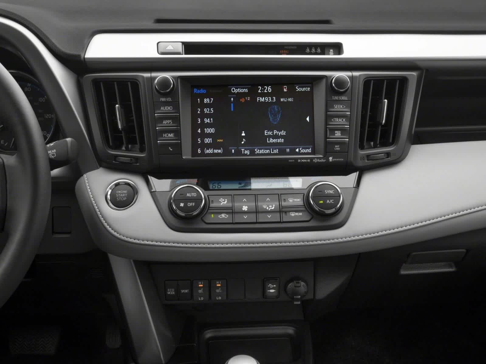 2018 Toyota RAV4 SE