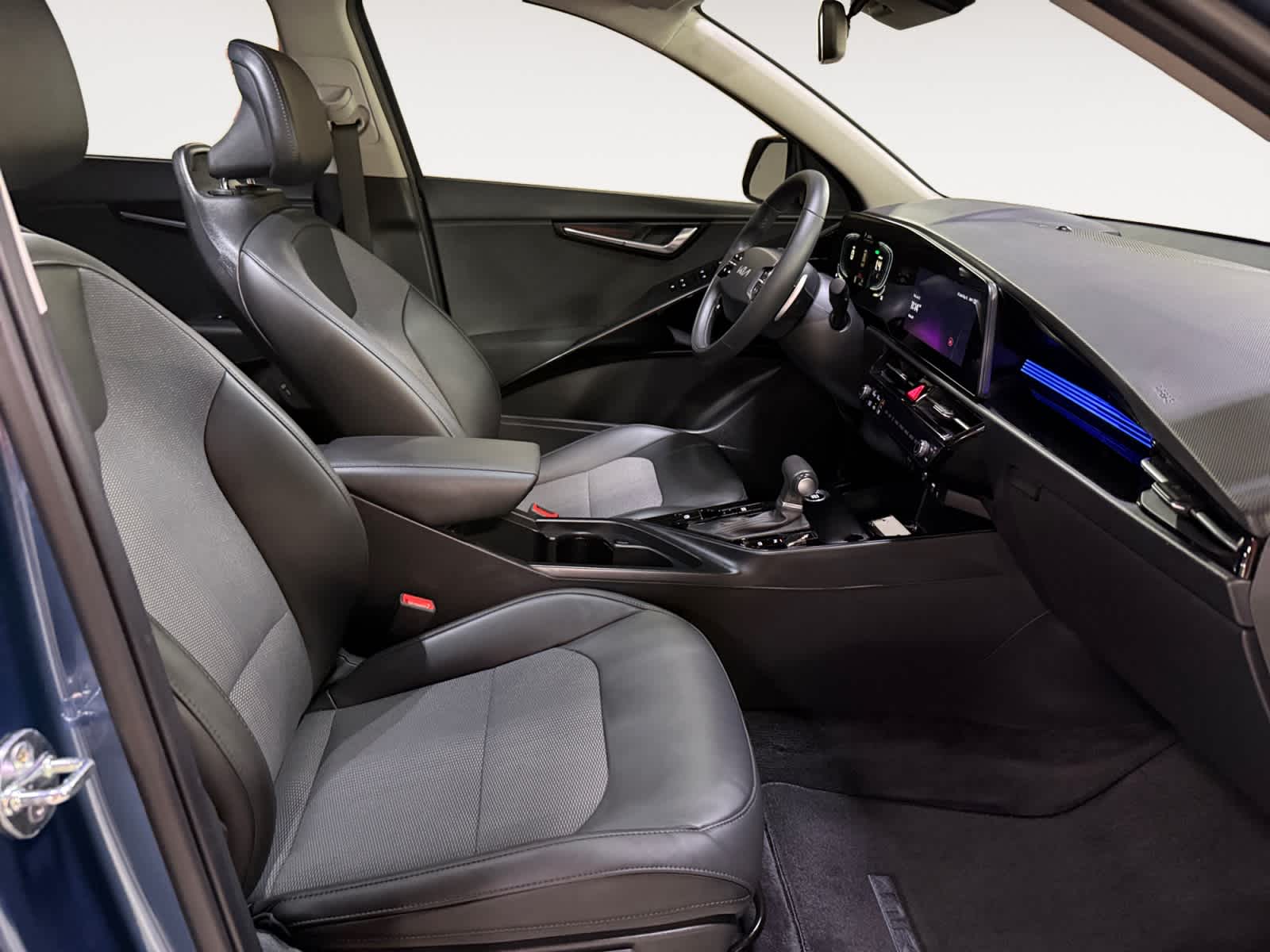 2025 Kia Niro EX Touring