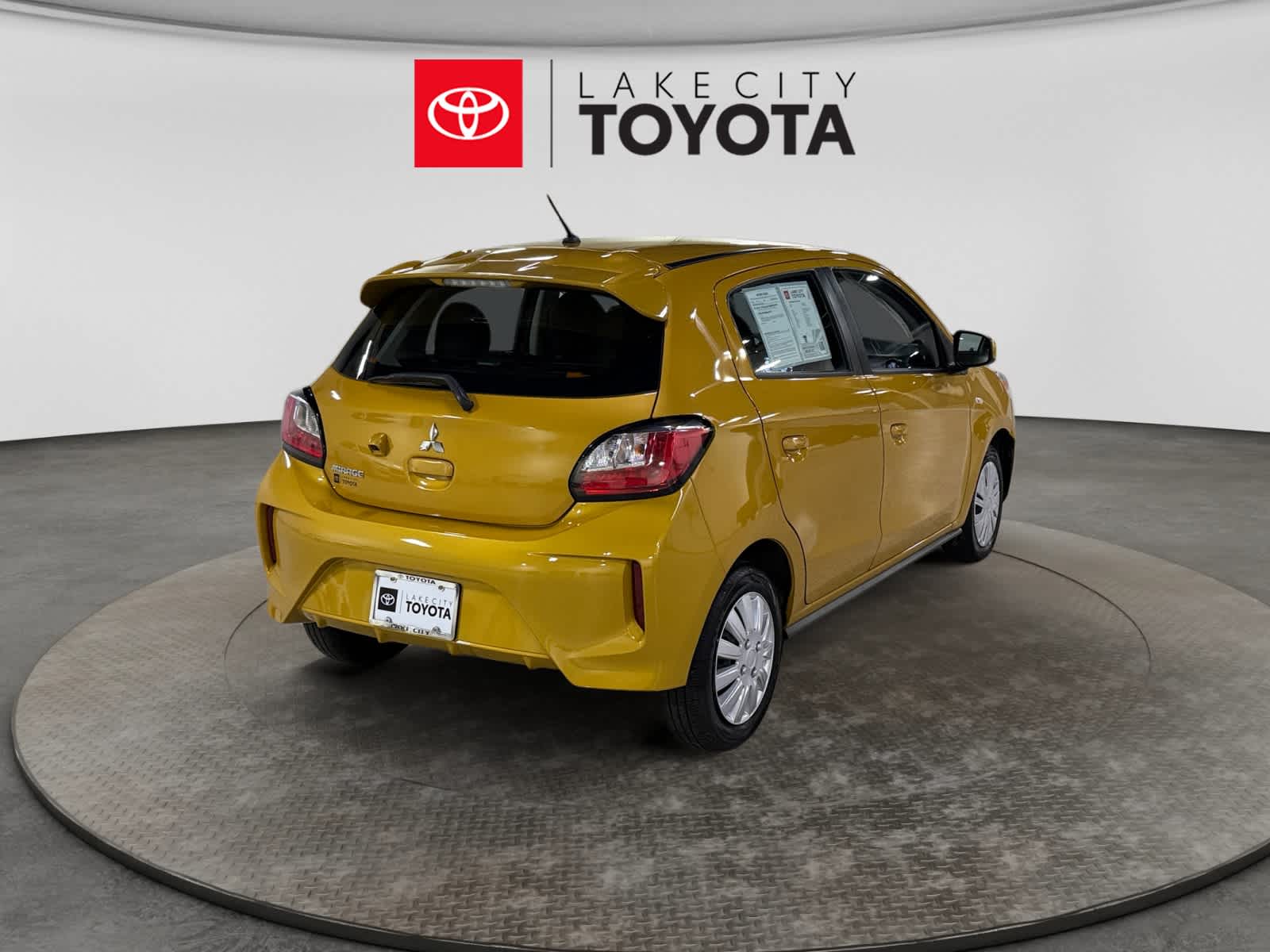 2024 Mitsubishi Mirage ES