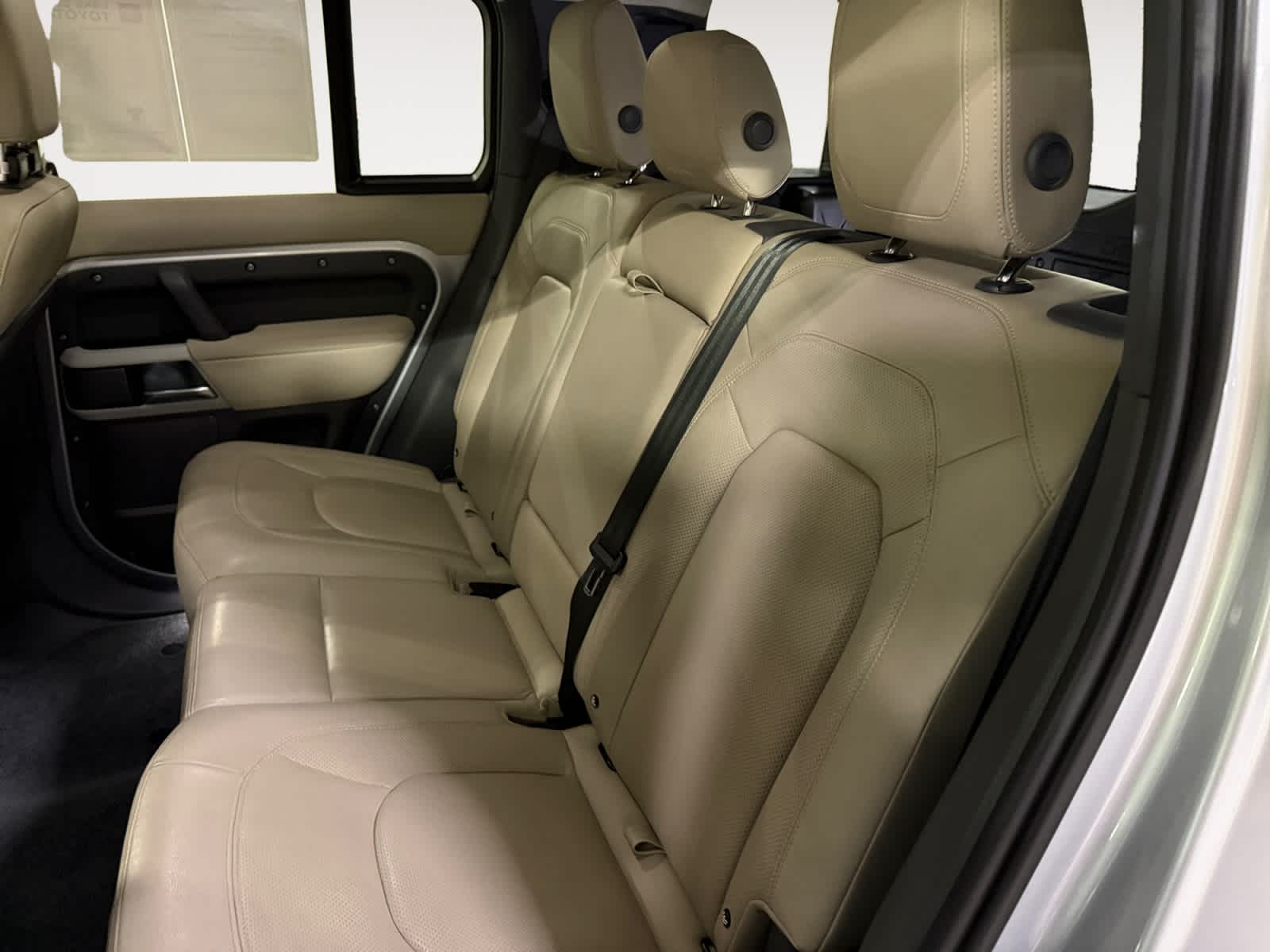 2023 Land Rover Defender S