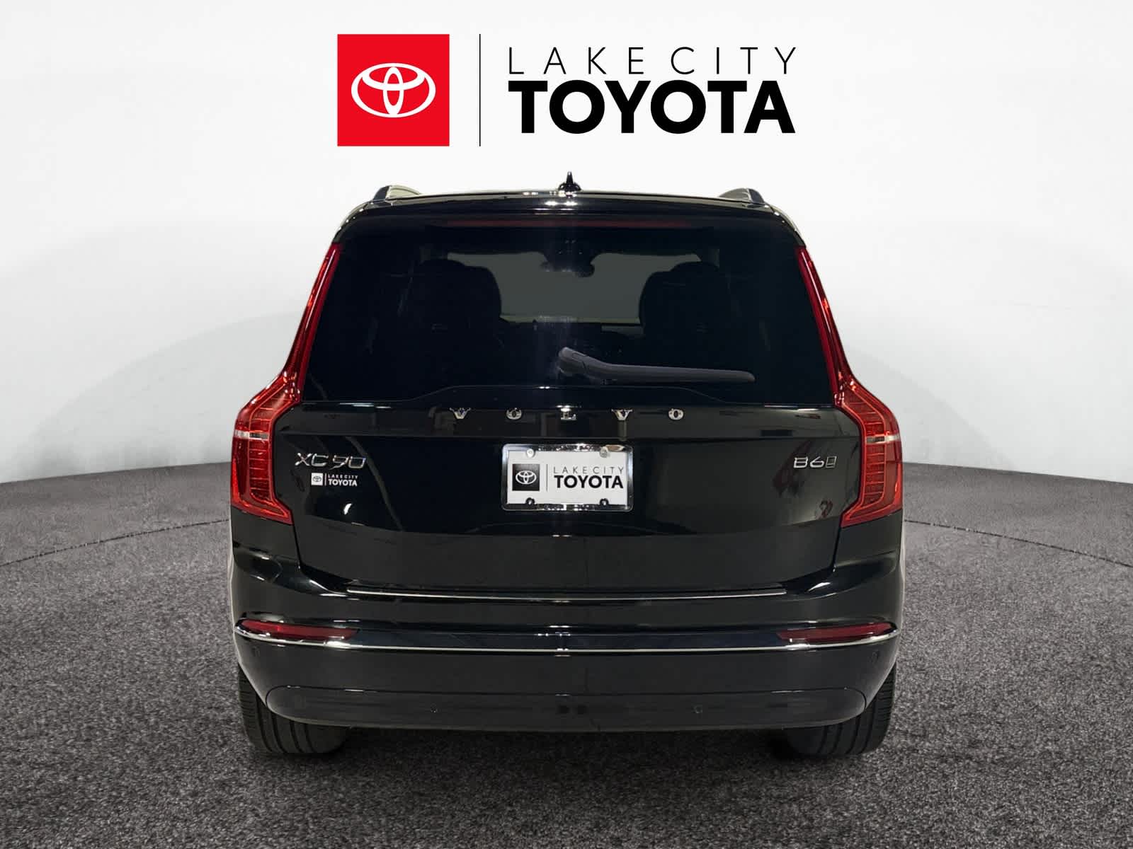 2024 Volvo XC90 Plus Bright Theme