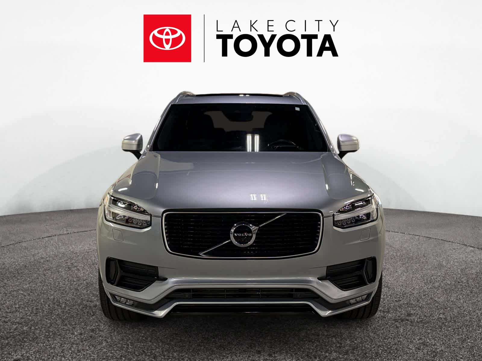 2019 Volvo XC90 R-Design