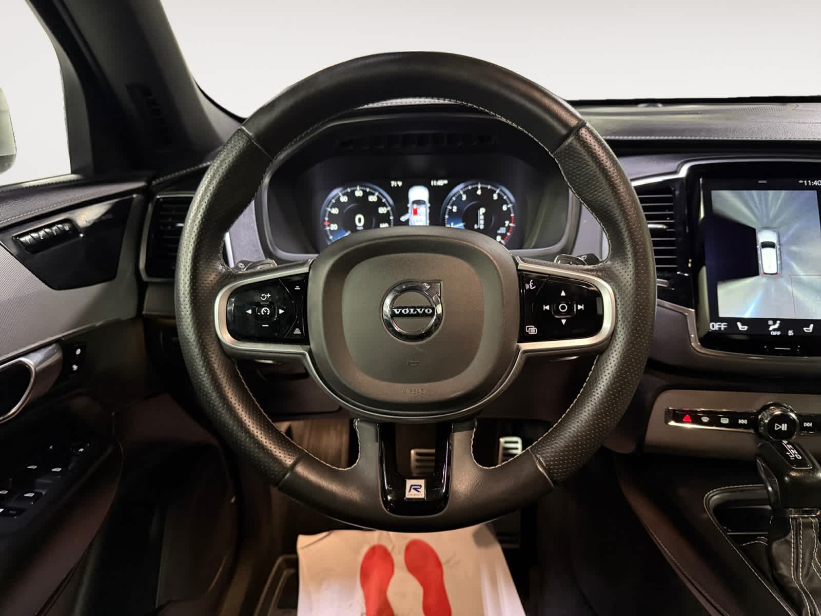 2019 Volvo XC90 R-Design