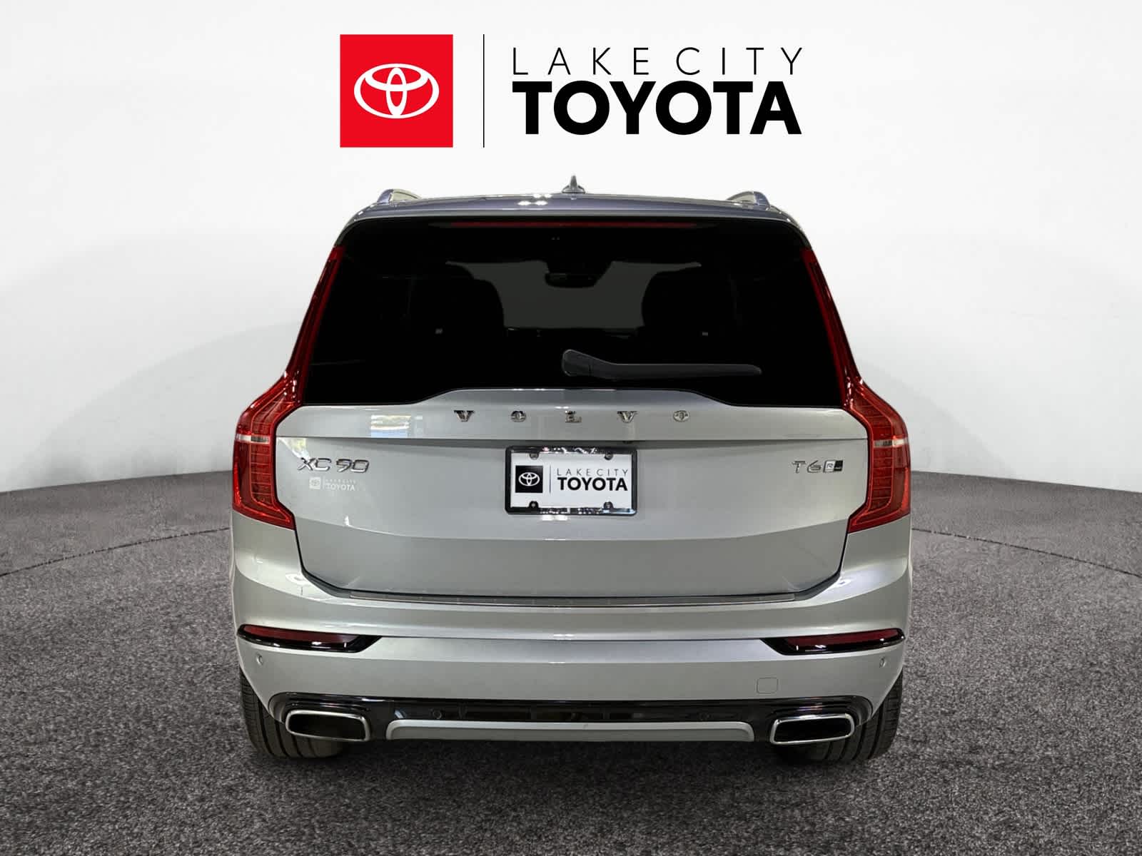 2019 Volvo XC90 R-Design