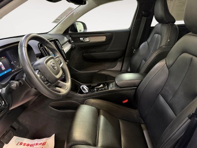 2024 Volvo XC40 Plus Dark Theme