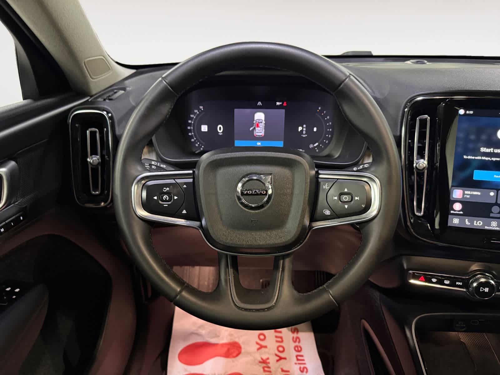 2024 Volvo XC40 Plus Dark Theme